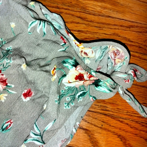 Gauze babydoll top Torrid floral tunic high low size 00 or size 10 women NEW - Picture 2 of 6